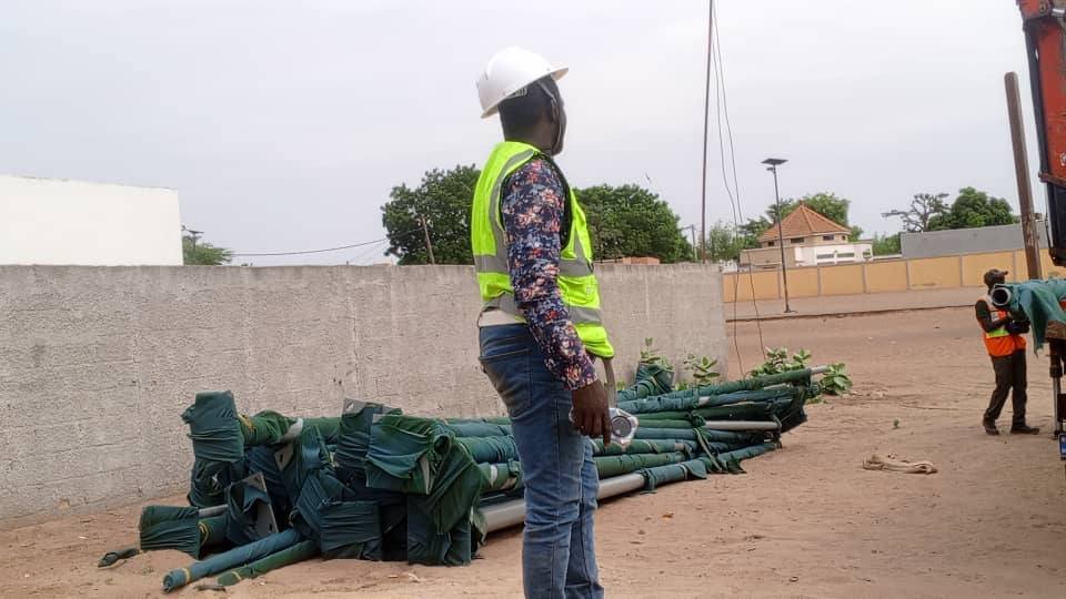 Détail des lampadaires solaires offerts par l'ANER