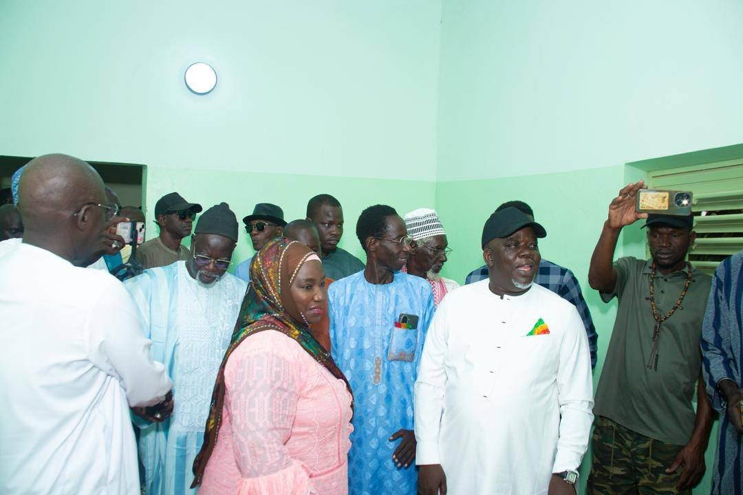 Intérieur de la case de santé de Ndjiegueufje