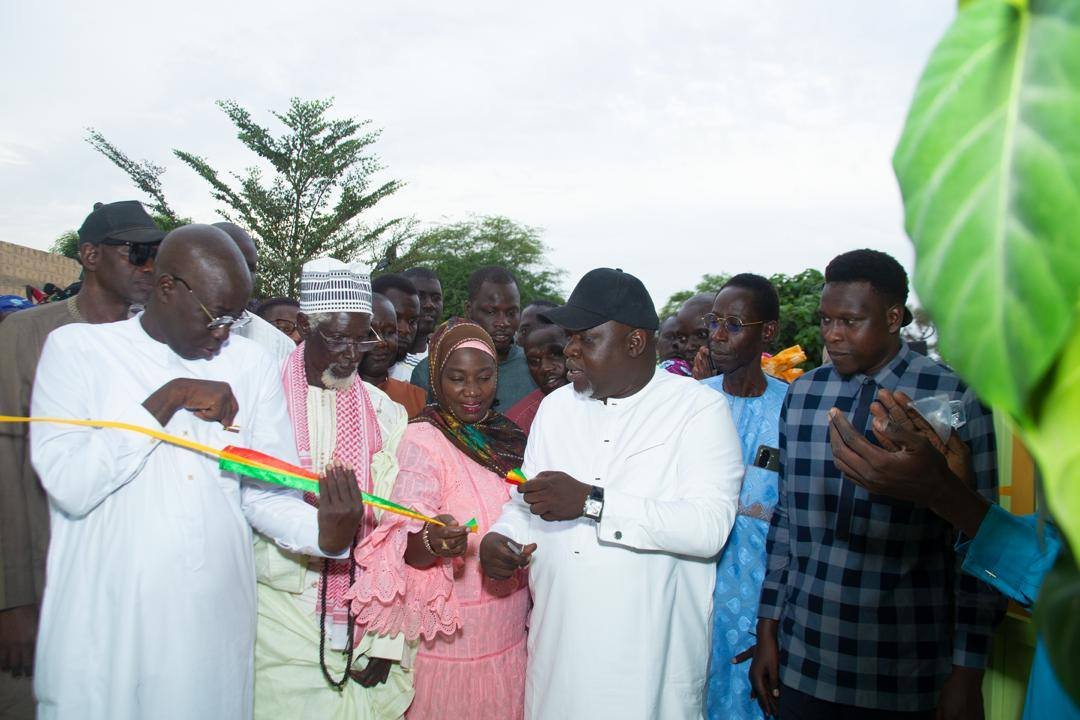 Cérémonie d'inauguration avec les autorités